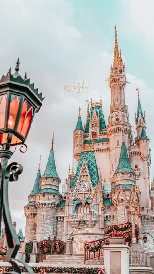 Hello Disneyland Paris Bussy-Saint-Georges Luaran gambar